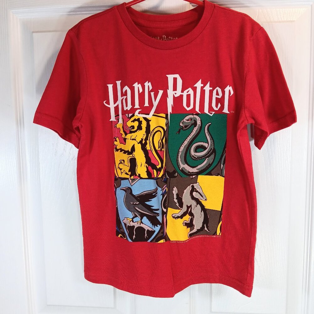 Harry Potter Boys Red Graphic Tee Size S Kids T-Shirt
